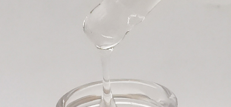 广州补水保湿精华液OEM代加工-淡纹修护肌肤提亮肤色精华液