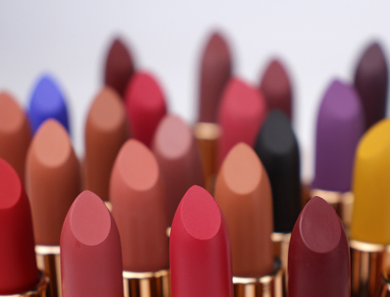 姨妈色口红适合你吗？广东化妆品代加工厂口红电商贴牌