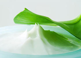 What is the prospect of pure natural green plant raw materials for the development of cosmetic proces