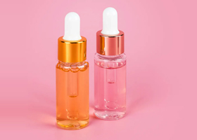 What is carnosine and how does it protect our skin?